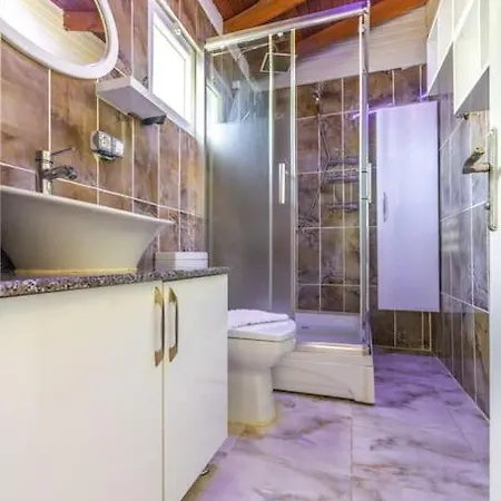 Villa Denize Manzarali Oezel Havuzlu Ev Gameover