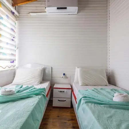 Villa Denize Manzarali Oezel Havuzlu Ev Gameover