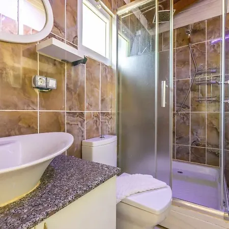 Villa Denize Manzarali Oezel Havuzlu Ev Gameover