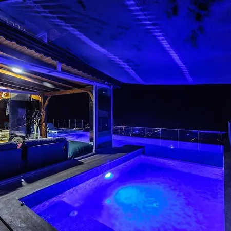 Villa Denize Manzarali Oezel Havuzlu Ev Gameover *